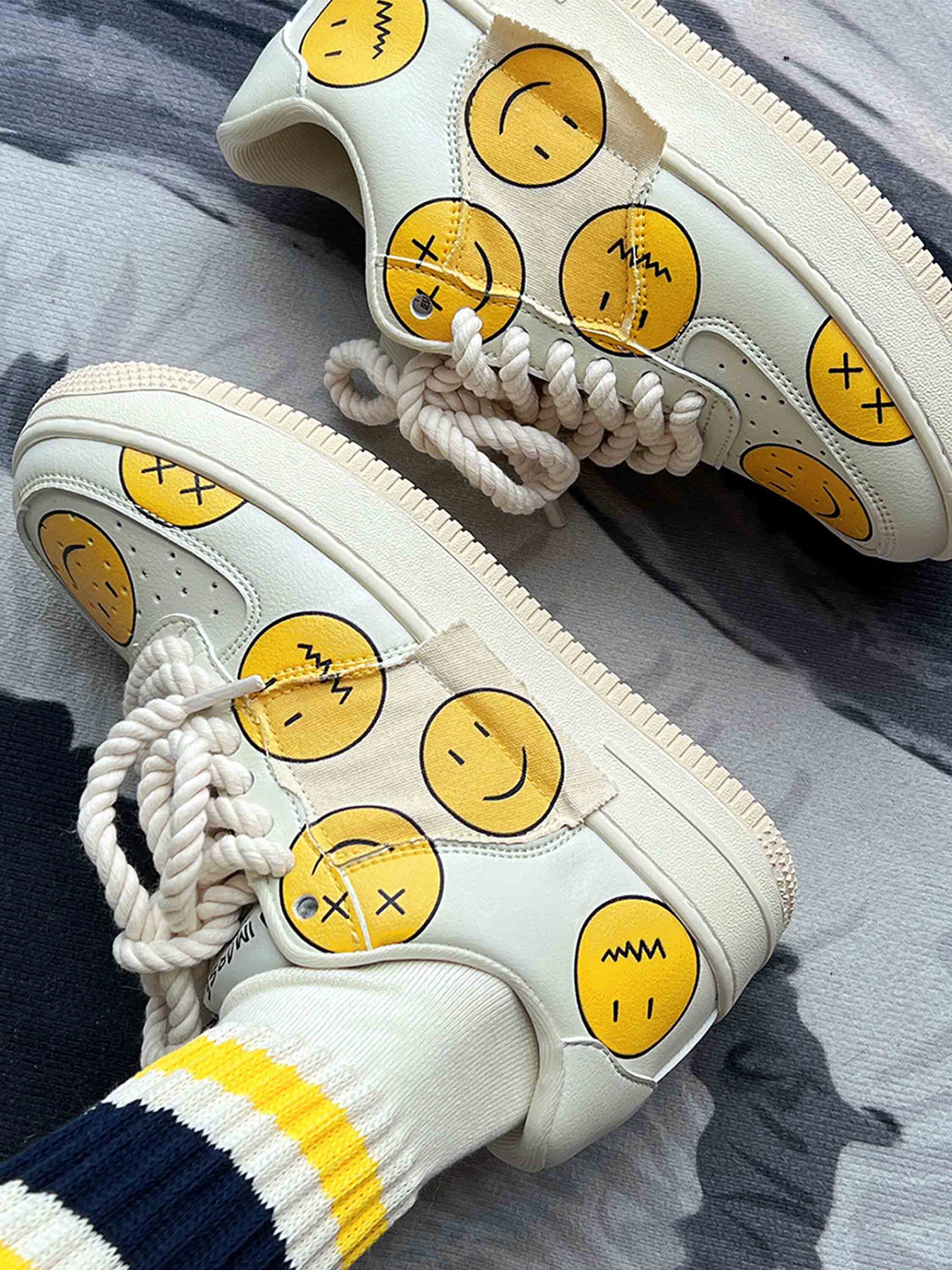 American Fun Smiley Face Expression Board Shoes - 23345