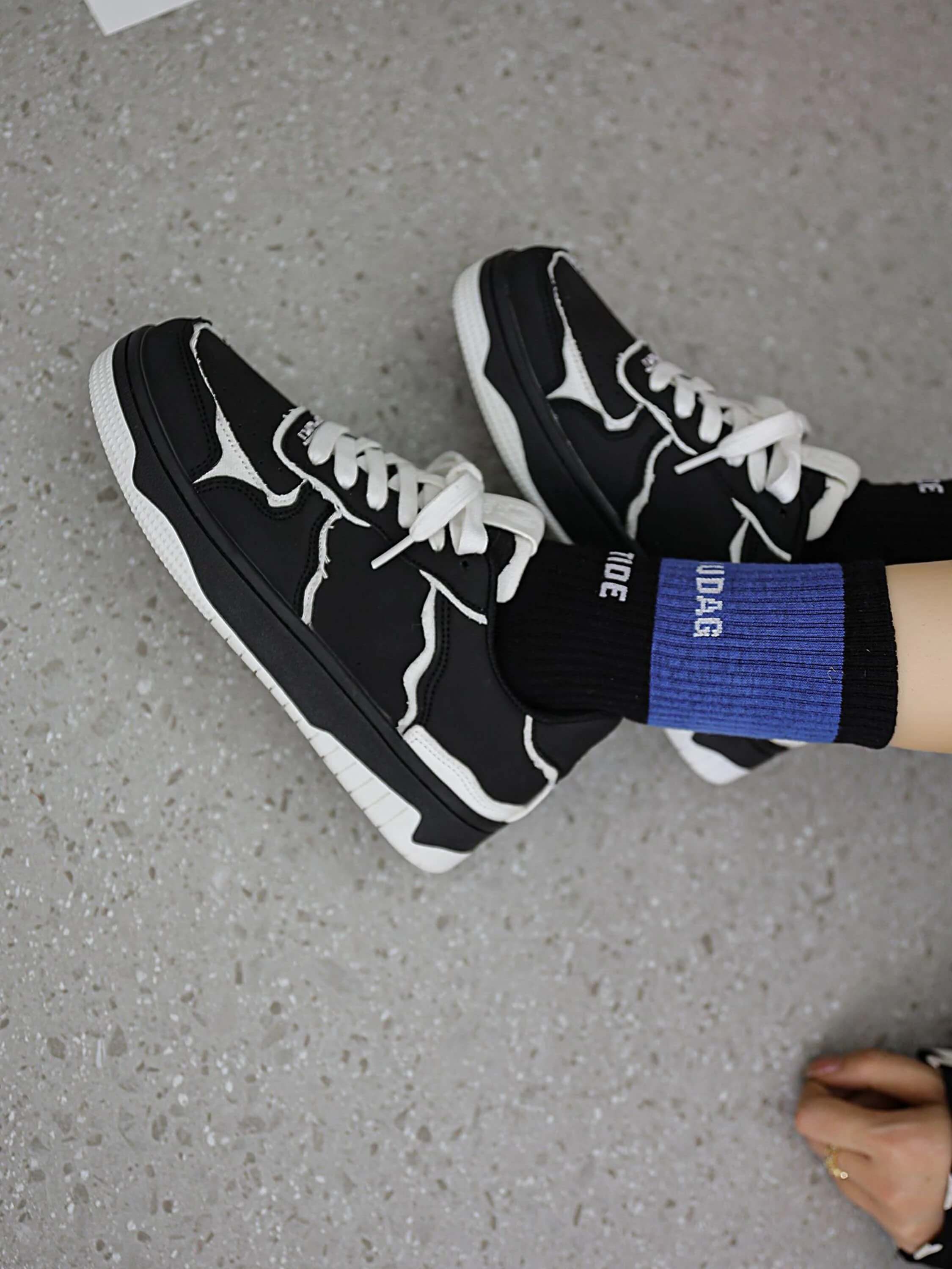 The Mudroads High Street Black And White Classic Color Scheme Board Casual Shoes Couple Models-2364