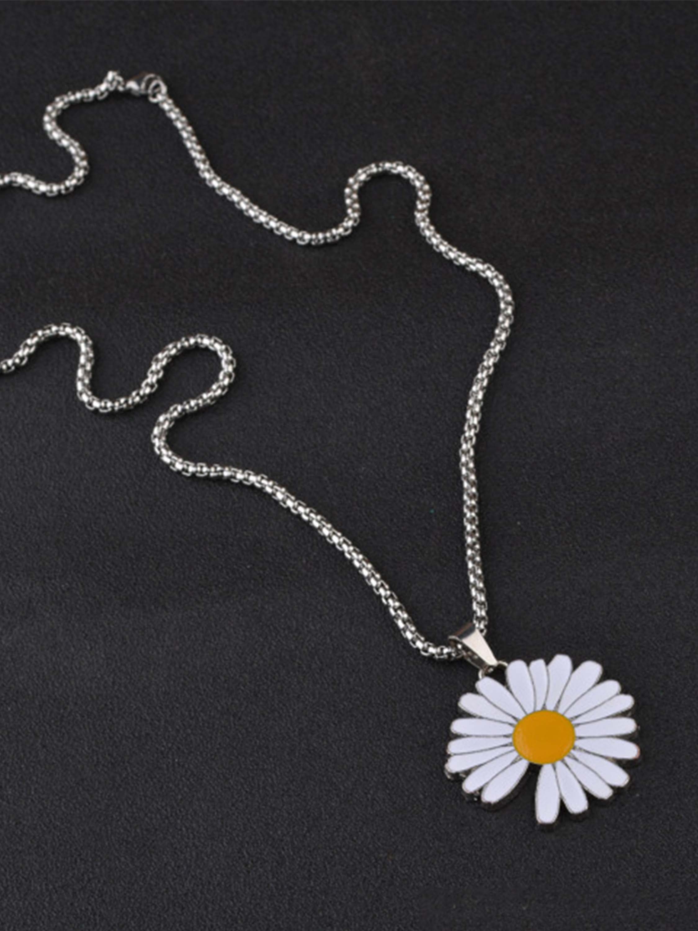 Daisy Hip Hop Necklace - 23104